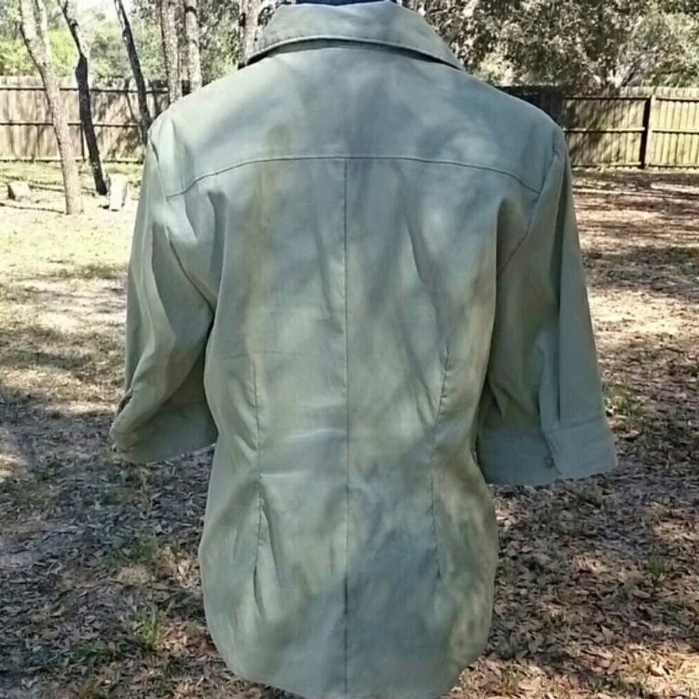 EXPRESS Button down blouse - Picture 4 of 4